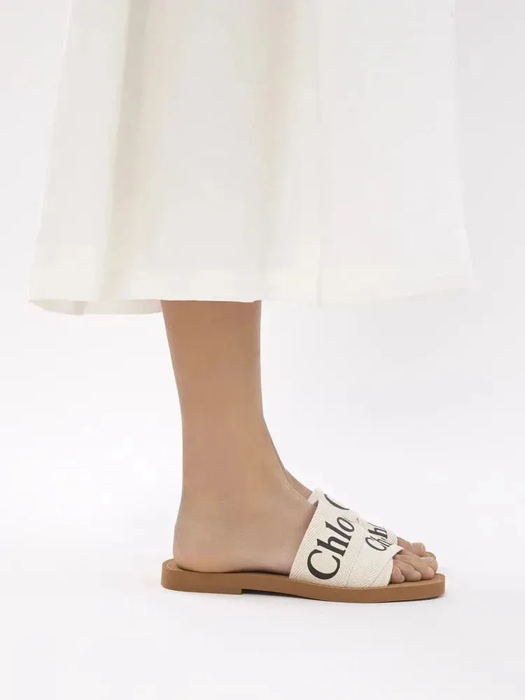 CHLOE WOODY FLAT MULE - WHITE