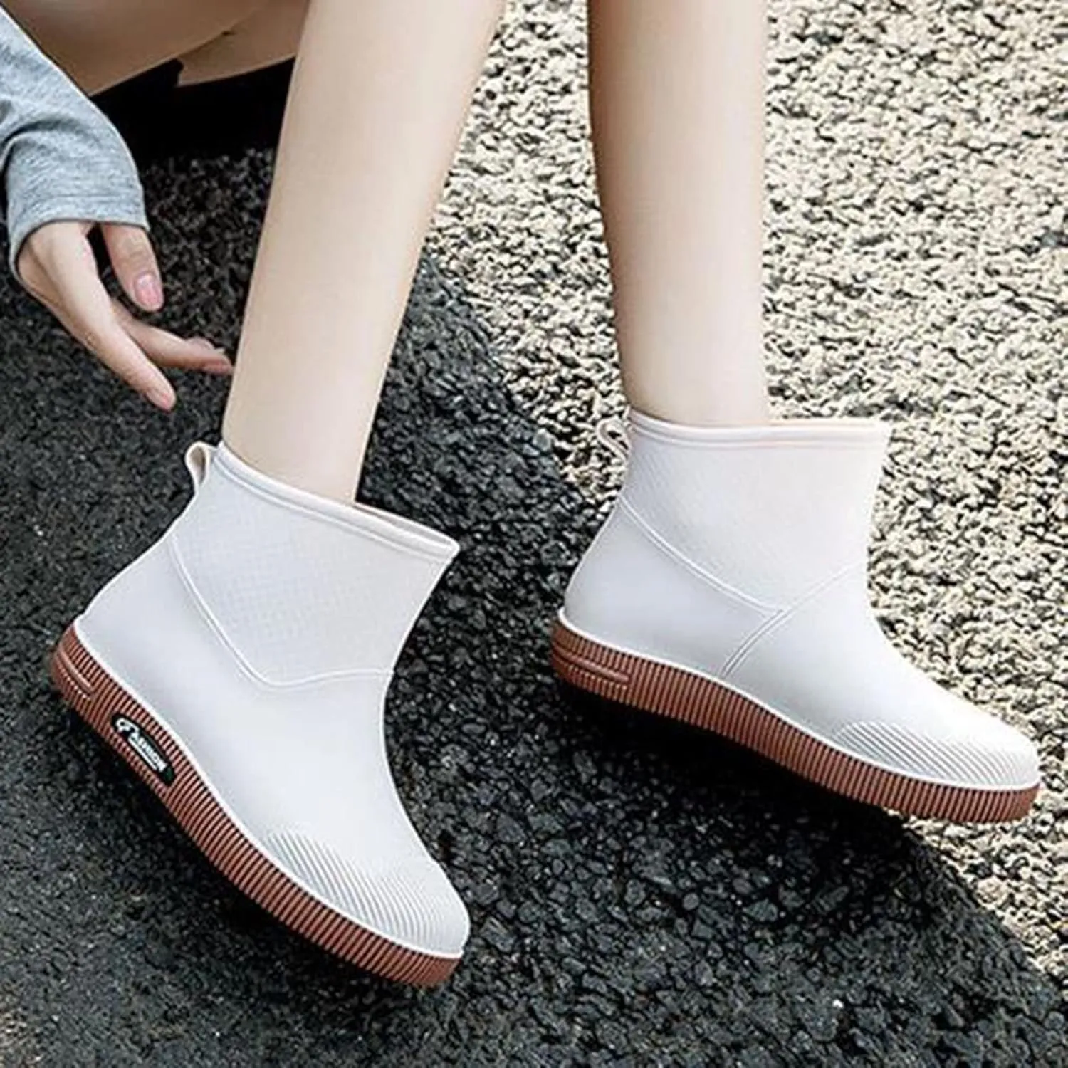 Coerni Rainshoes Women Short Tube Plush Thermal Water Shoes Waterproof Shoes Fashion Women Rain Boots Bouts for Men (White, 510)