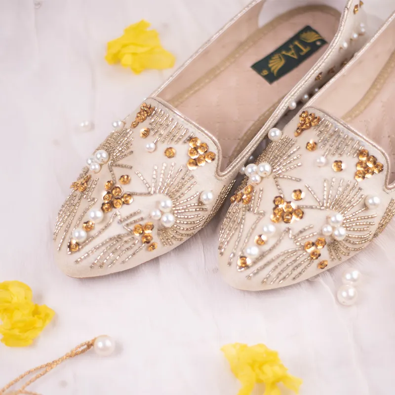 Fawn Fancy Velvet Pumps
