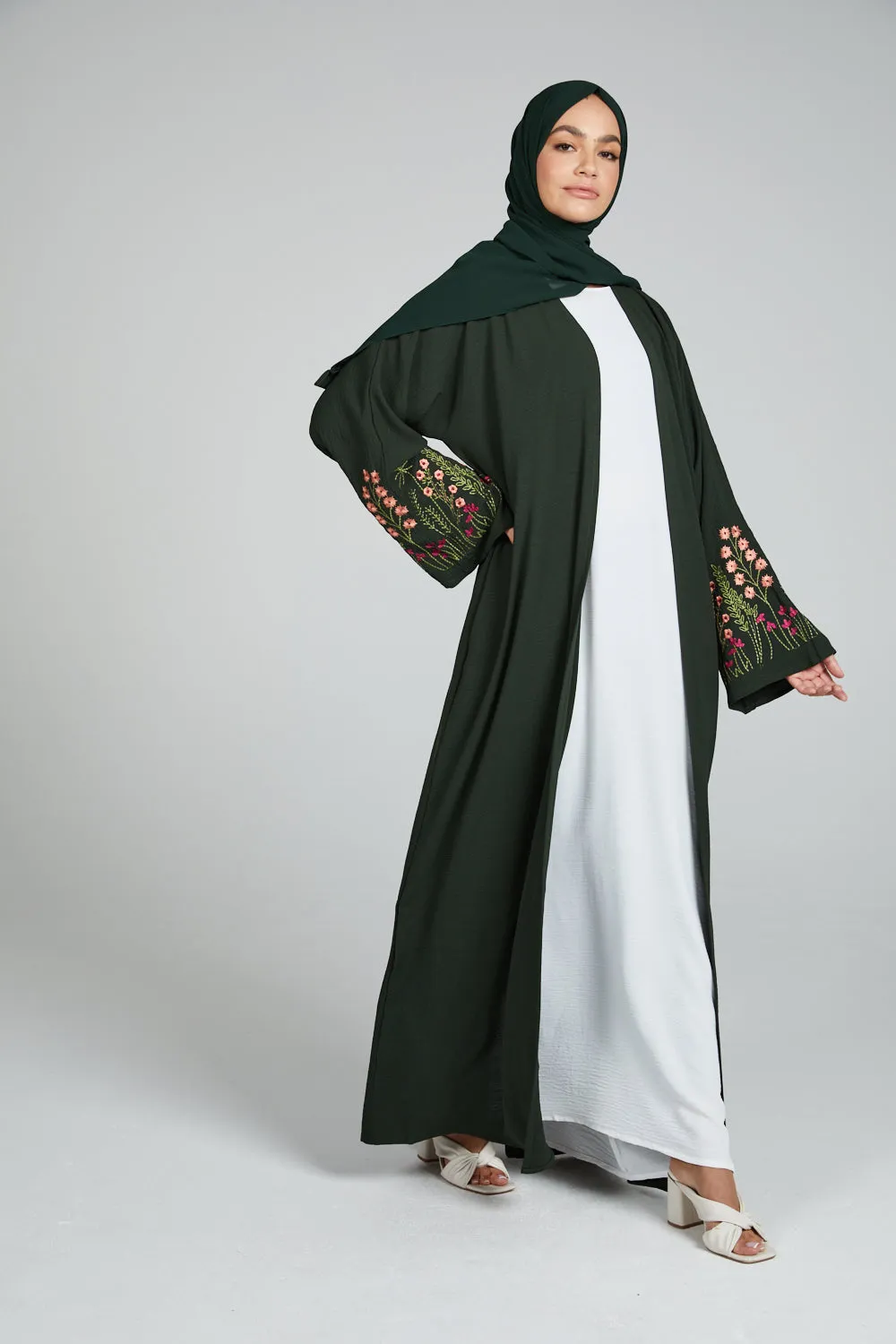 Junior Girls Blooming Embroidered Four Piece Open Abaya Set - Forest Green