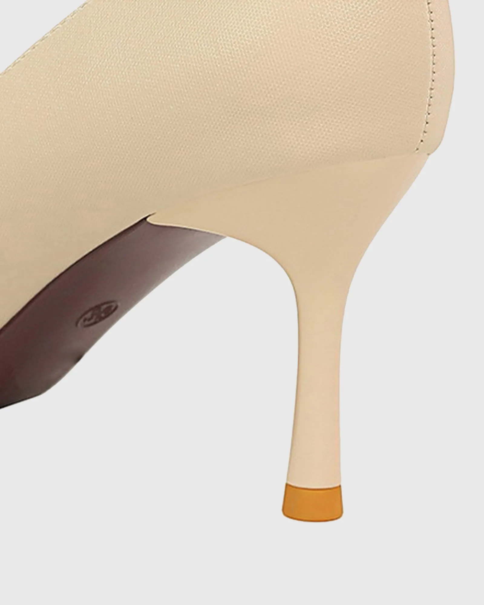 Sapir Chain Splicing Pumps In Beige