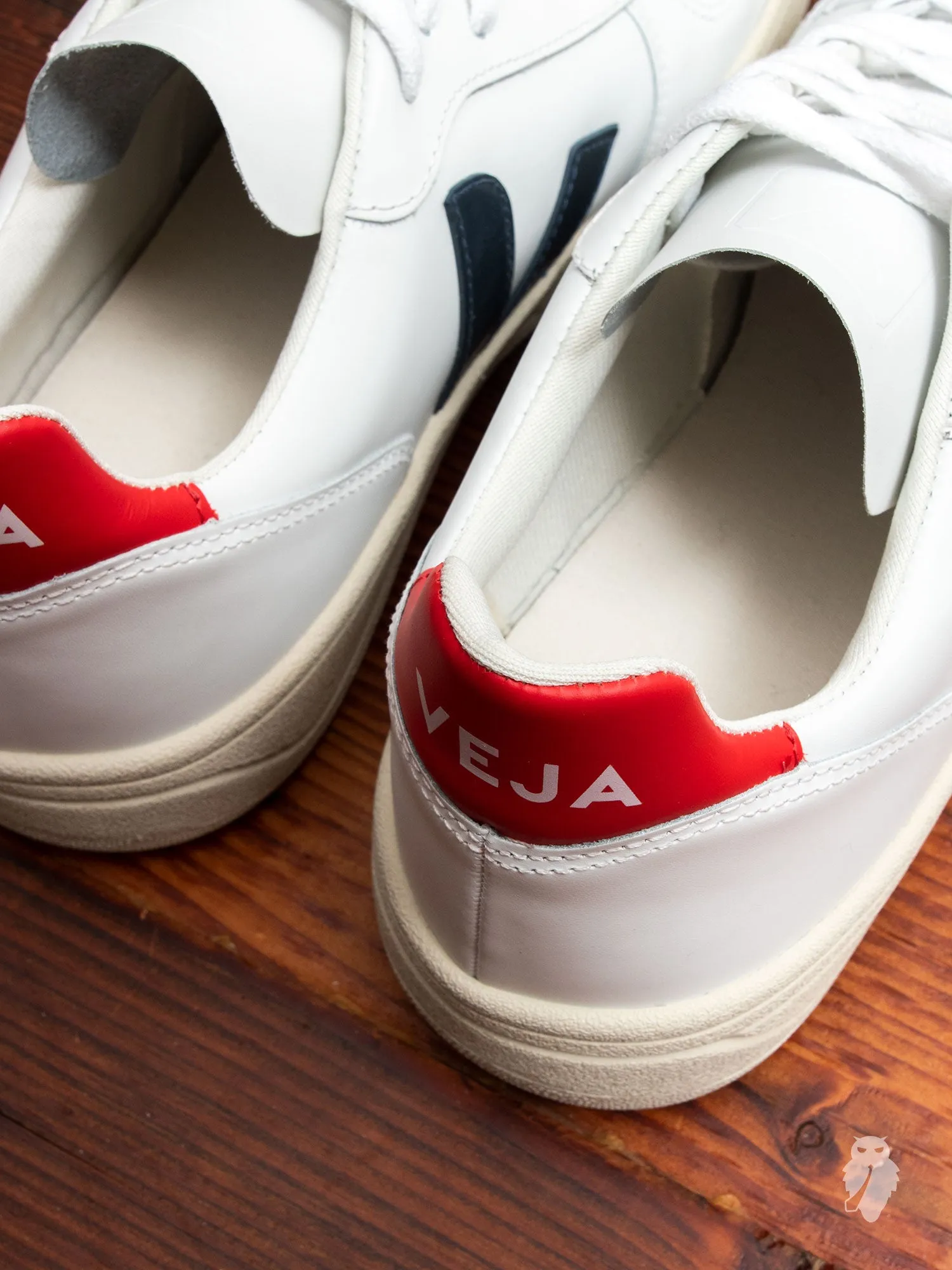 V-10 Sneaker in Extra White Nautico Pekin