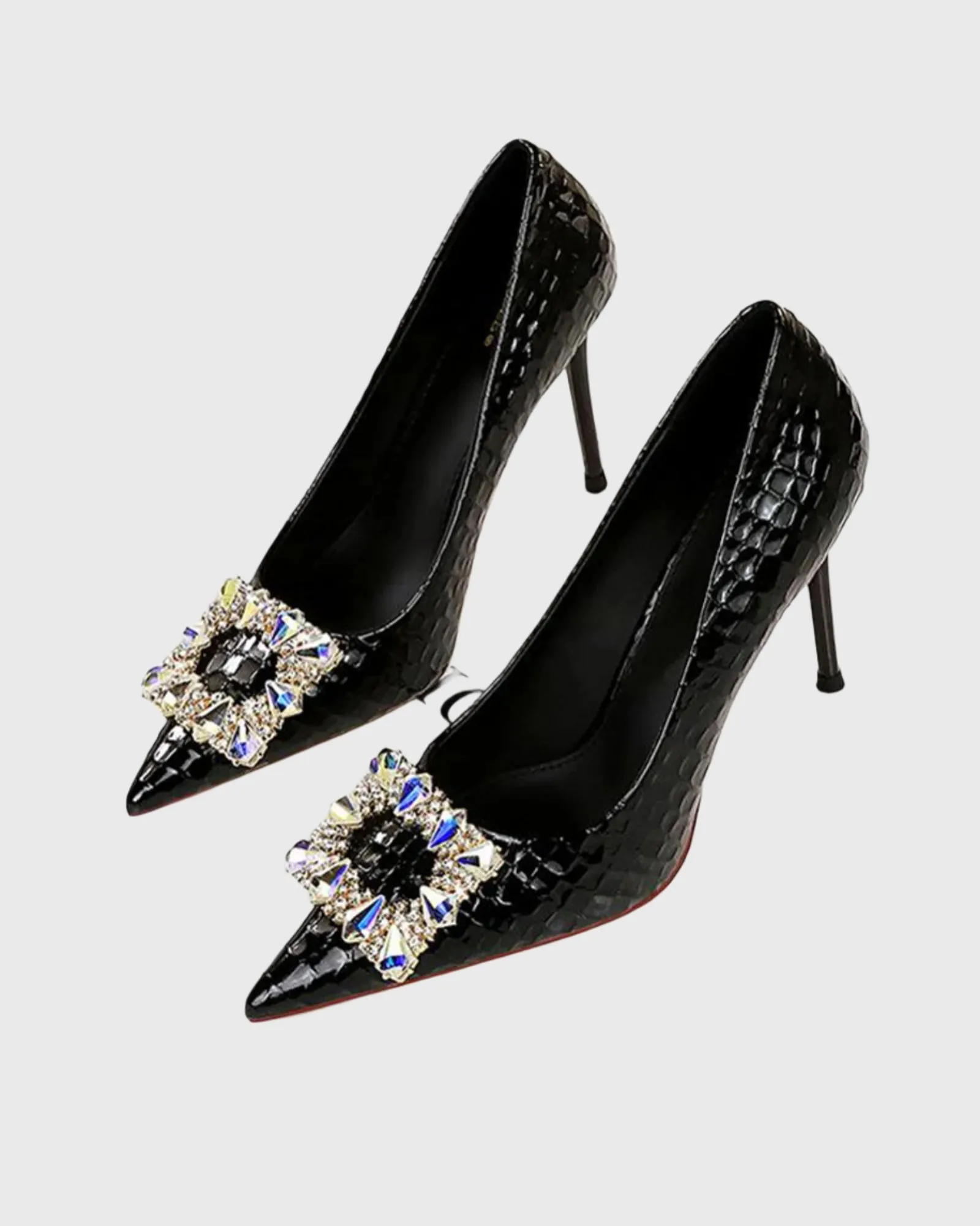 Vaike Rhinestone Buckle Serpentine Pumps In Black