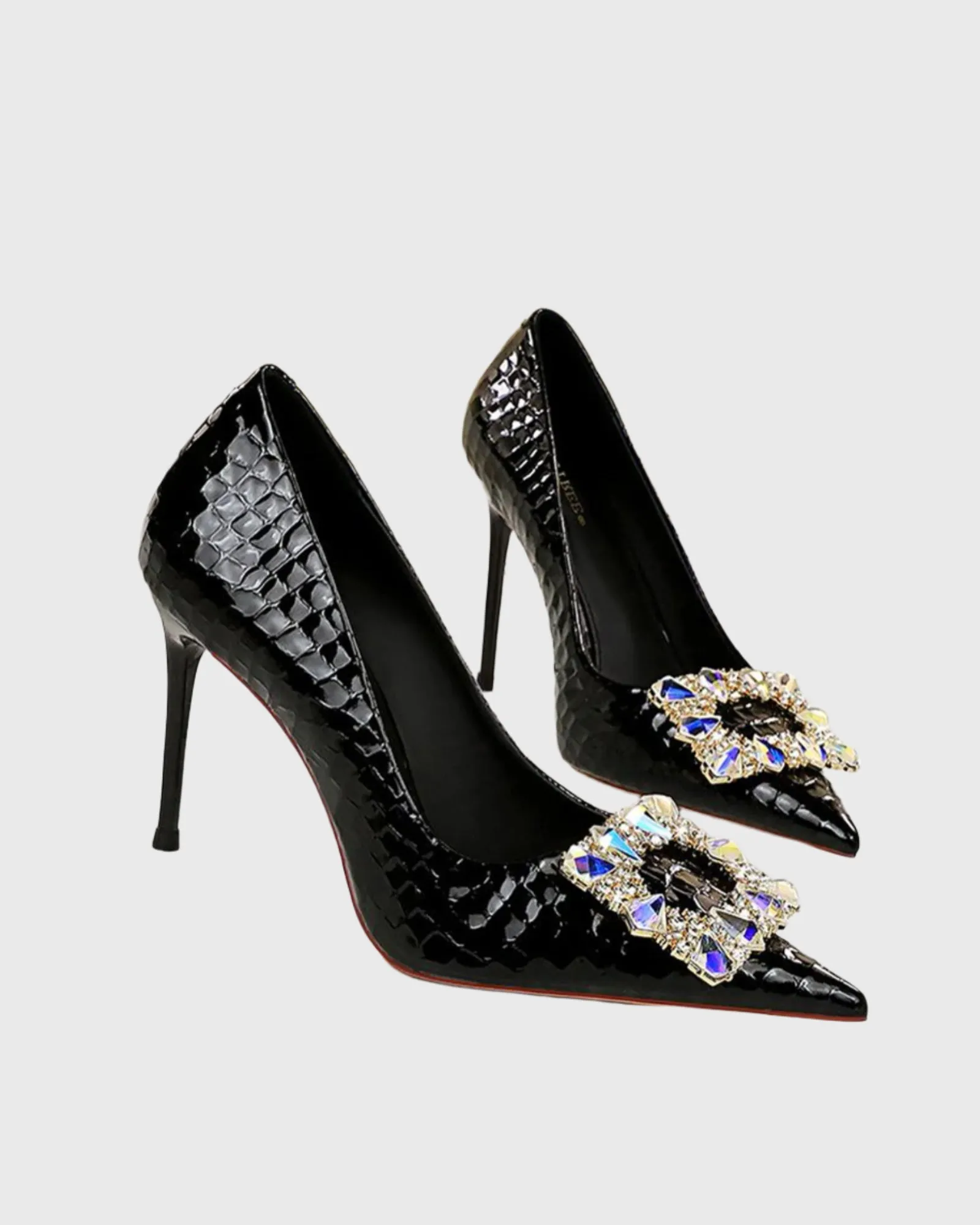 Vaike Rhinestone Buckle Serpentine Pumps In Black